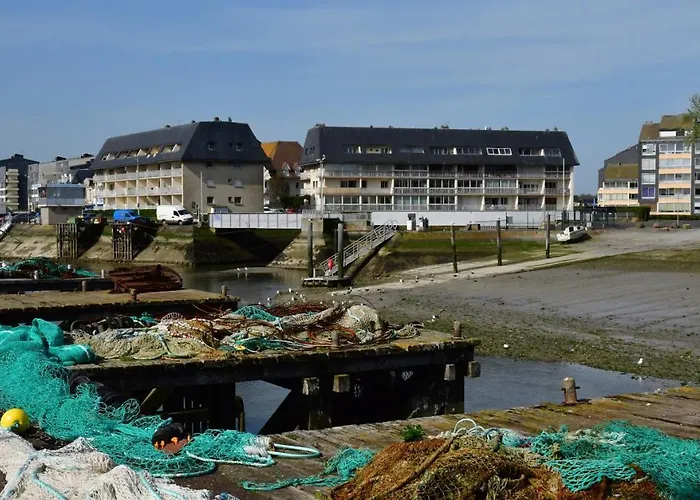 Avec Loggia - A 200m De La - Parking Lägenhet *